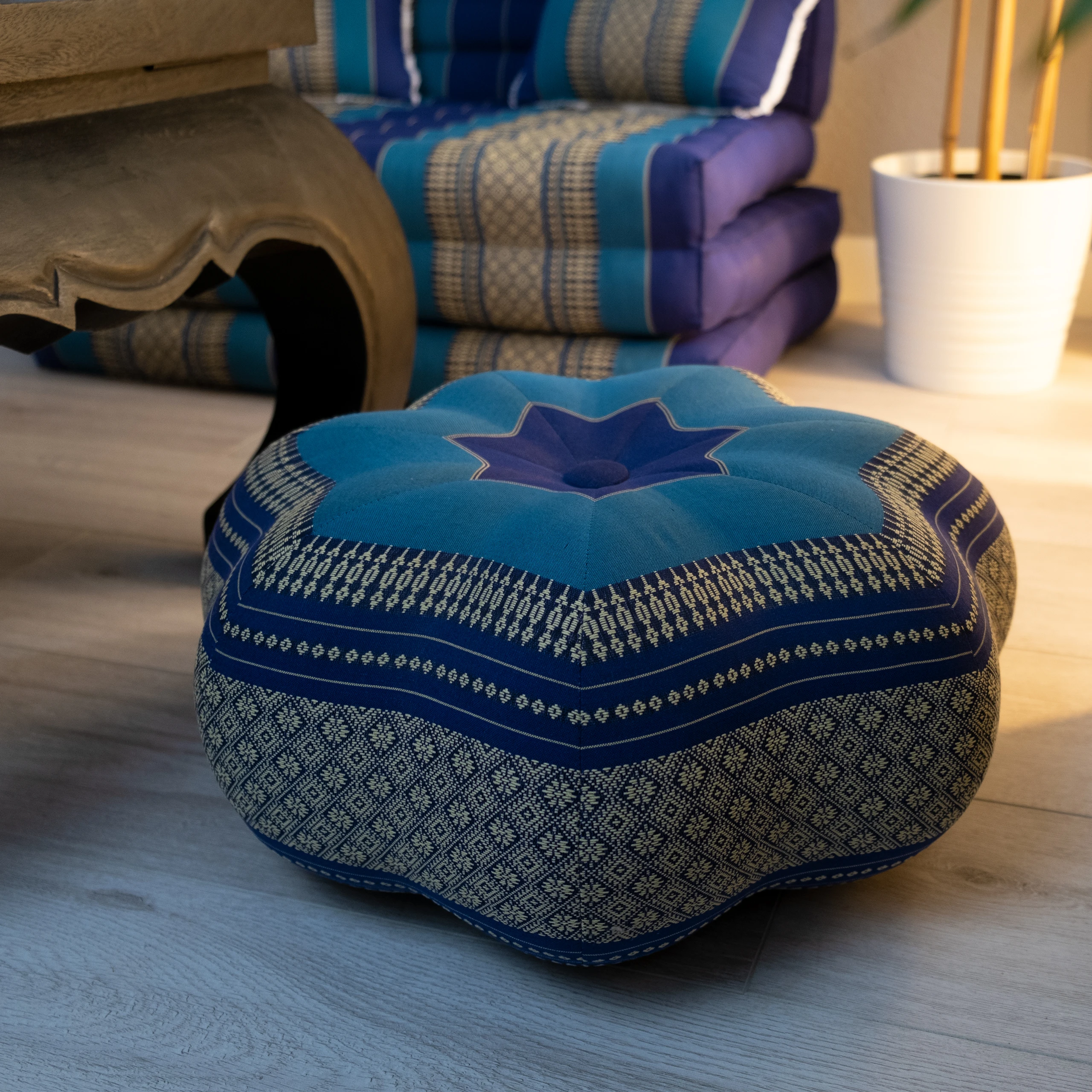 livasia rugsteunkussen Thaise zijde - 32x55x30cm - driehoekkussen voor livasia rugsteunkussen Thaise zijde - 32x55x30cm - driehoekkussen voor